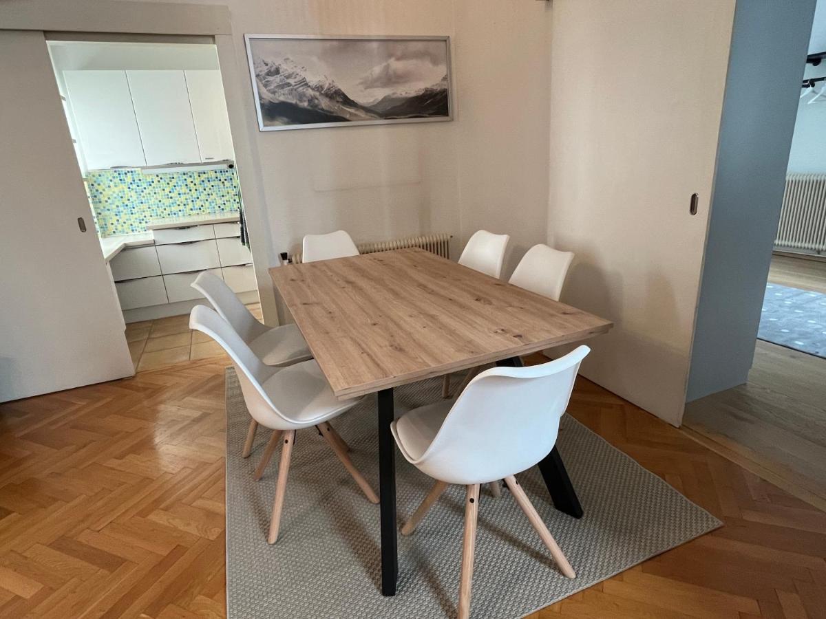 Stylish Apt Near Urania 1Br Lägenhet Wien Exteriör bild